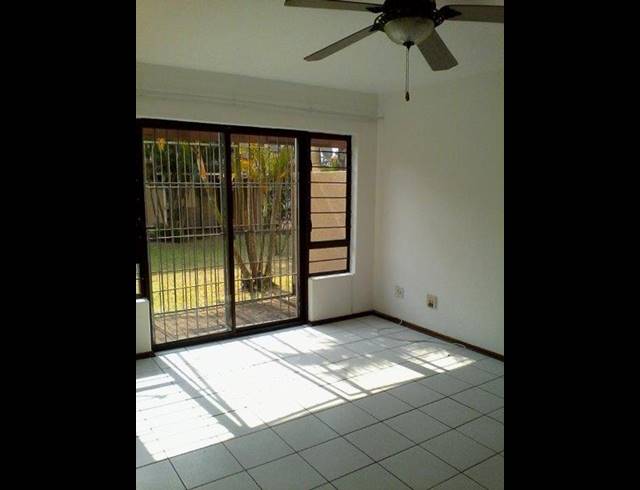 2 BEDROOM PROPERTY TO RENT IN MEER EN SEE